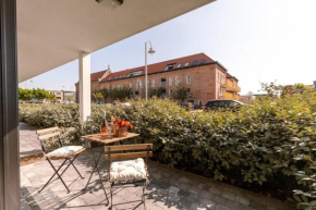Huswell - Deluxe apartment with lovely terrace and parking